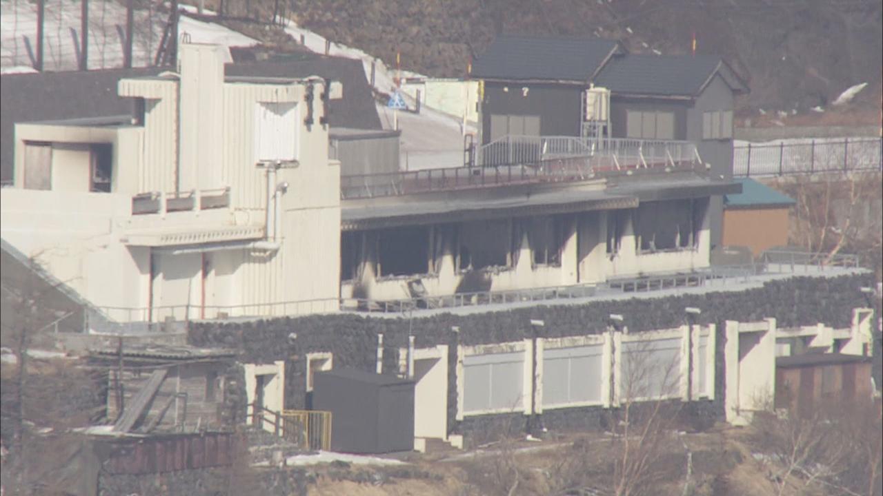 画像: 富士山のレストハウス2階が全焼 放火容疑で男を逮捕 静岡・富士宮市