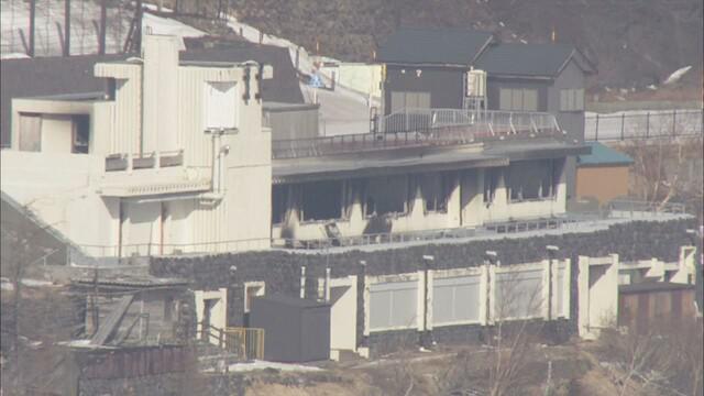 画像: 焼けたレストハウス