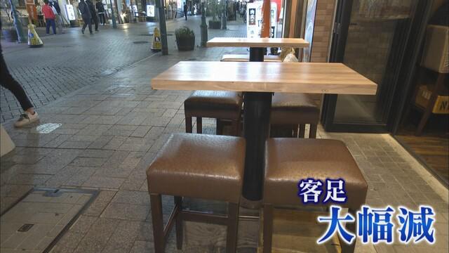 画像: 例年だと観光客で満席だという飲食店も…