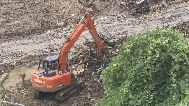画像: 厳しい暑さの中の捜索続く…22人死亡、6人が行方不明 静岡・熱海市の土石流災害 28日正午