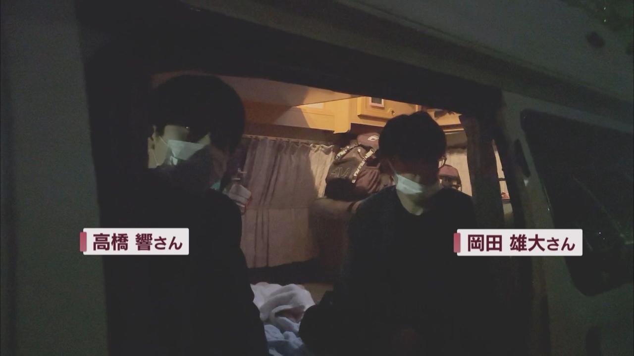 画像: 駿府城公園で一夜を明かす馬…見張り役は大学生