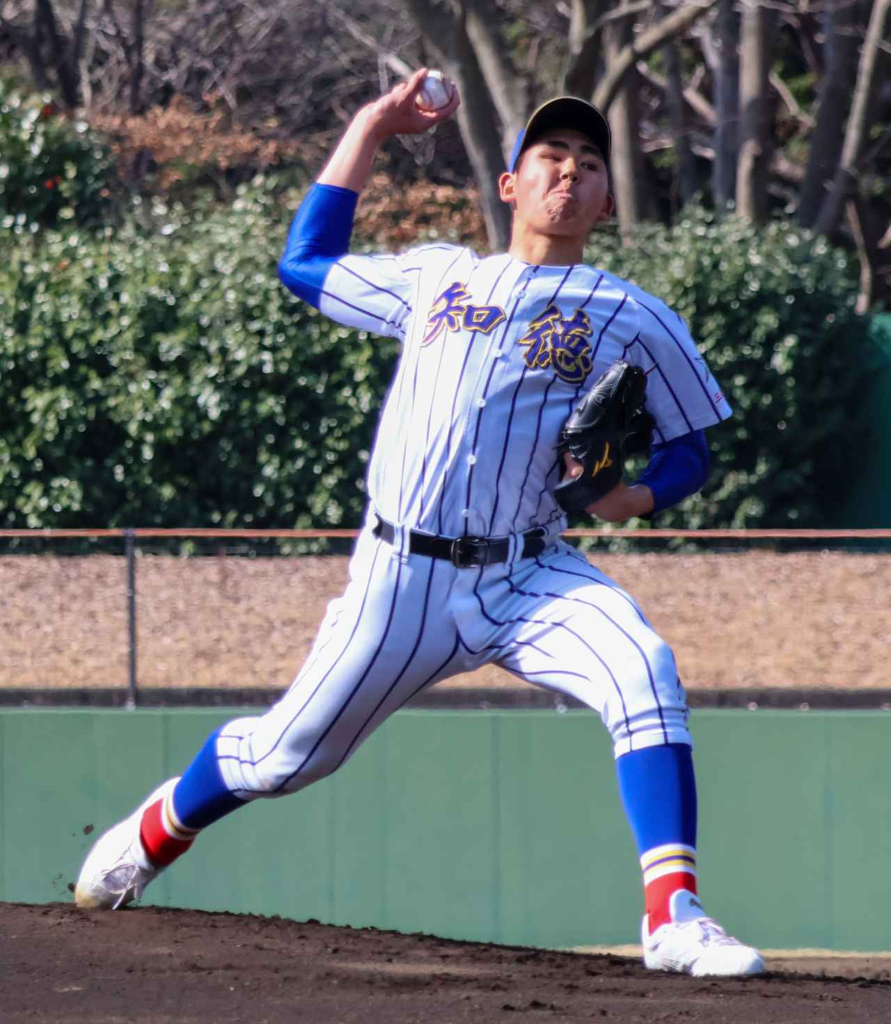 昨秋チームを静岡県ベスト４に導いた小船翼（知徳）