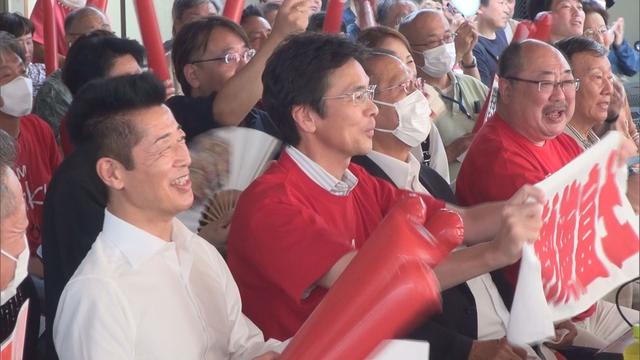 熱海富士の初優勝願い声援…地元でパブリックビューイング　市民「残念でした。これを糧に頑張って」　静岡・熱海市